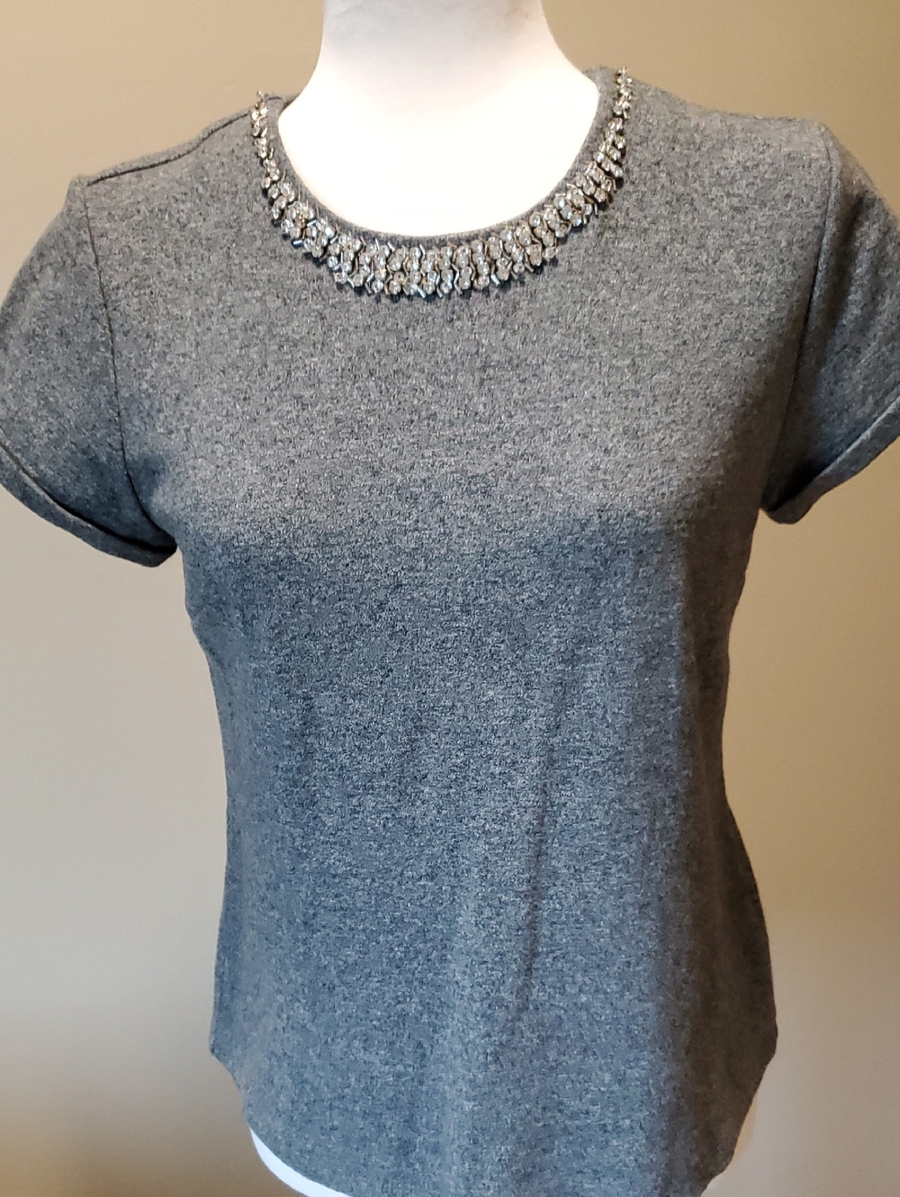 Paraphrase Gray Short Sleeve Tee with Crystal Collar